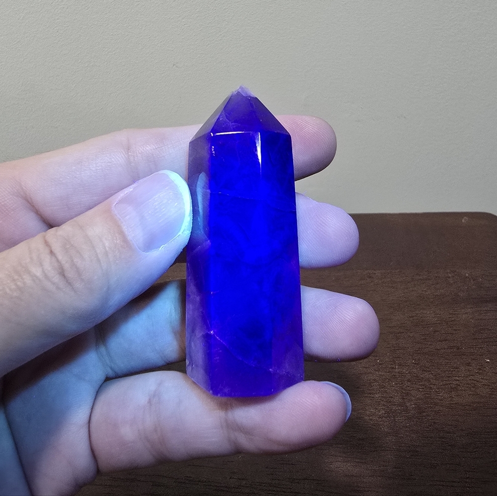 Fluorite Crystal Tower - Picture 5 of 5